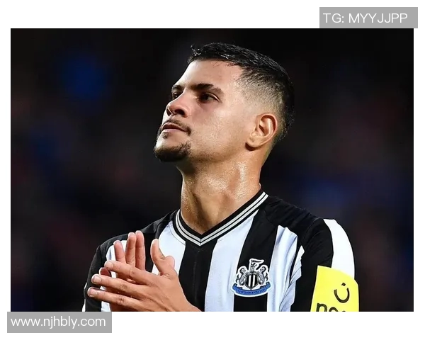 足球明星后腰位置精彩瞬间集锦让你领略顶级技艺与战术智慧